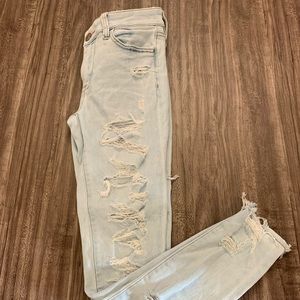American Eagle size 4 destroyed jeans